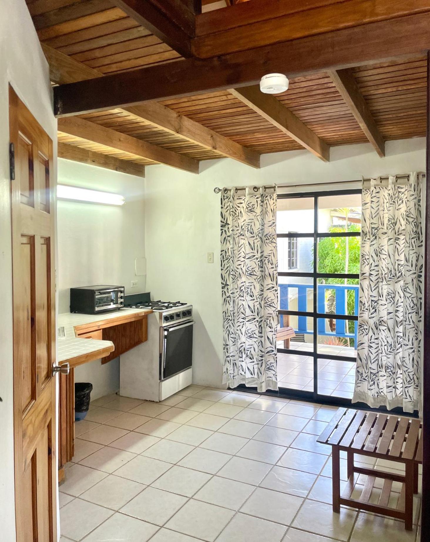 Bananaquit Tobago -Stay Near The Beach Crown Point Exterior foto